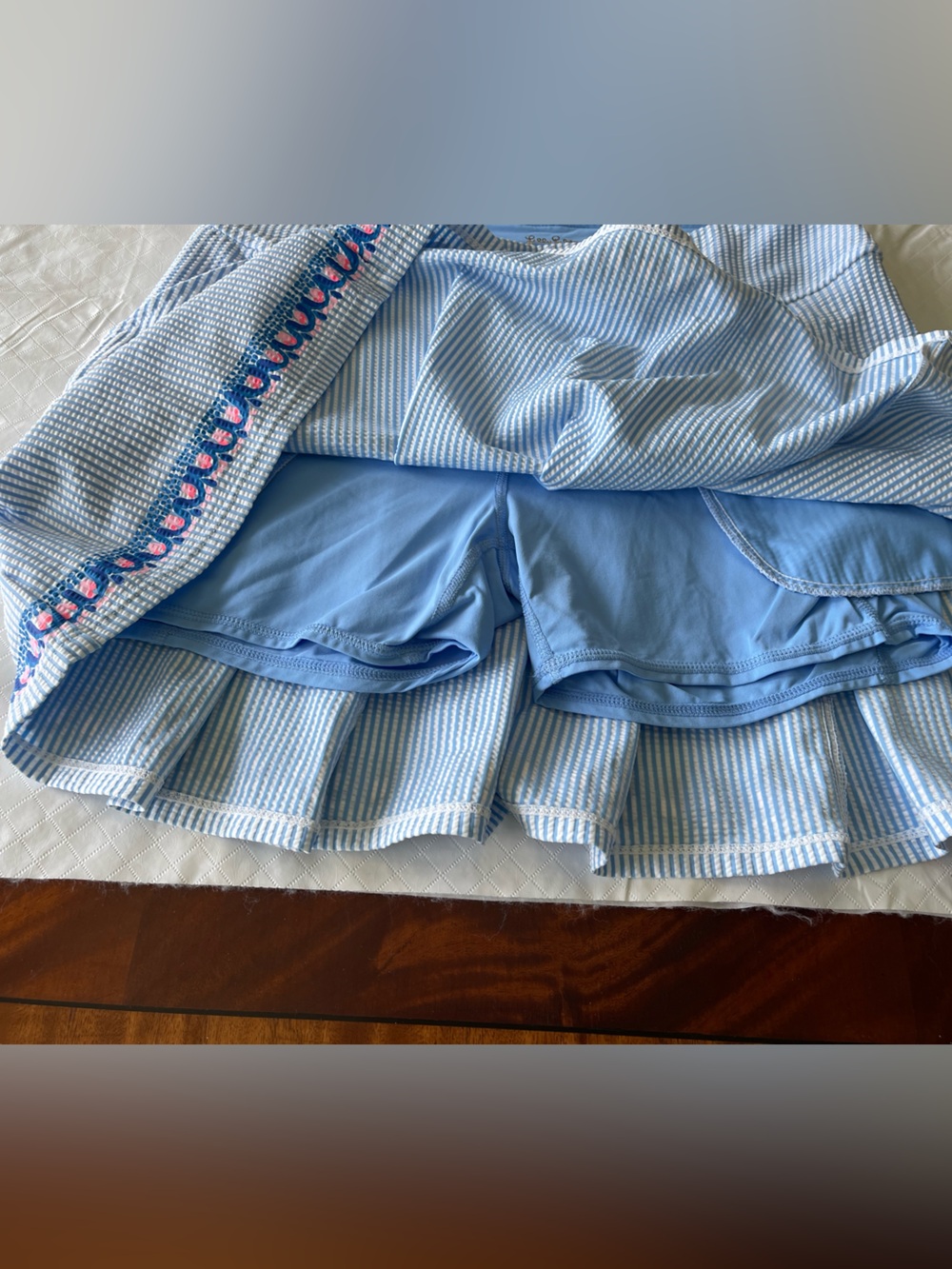 LILLY PULITZER “Luxletic” Blue Striped pleated skort with Embroidered Hem - Picture 4 of 7